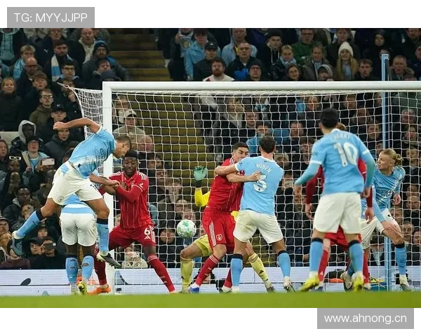 罗德里组织能力争议:稳还是慢,如何影响曼城进攻节奏?