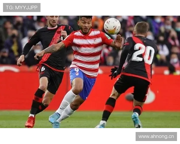 塞维利亚传统强队地位面临挑战,对欧冠资格竞争格局带来影响 塞维利亚传统强队地位面临挑战,对欧冠资格竞争格局带来影响