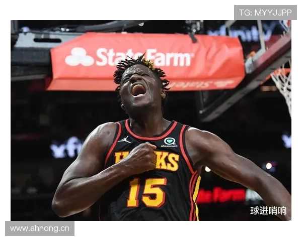 德雷蒙德格林通过防守制造转换机会效率显著提升湖人内线压力