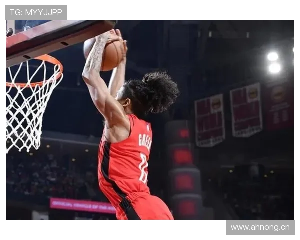 杰伦·格林突破效率提升显著拉开同位置队友得分距离