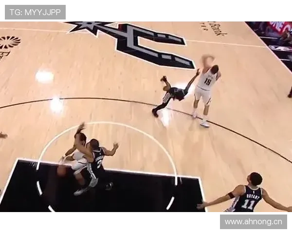 角色回升西蒙斯挡拆对位约基奇制造错位